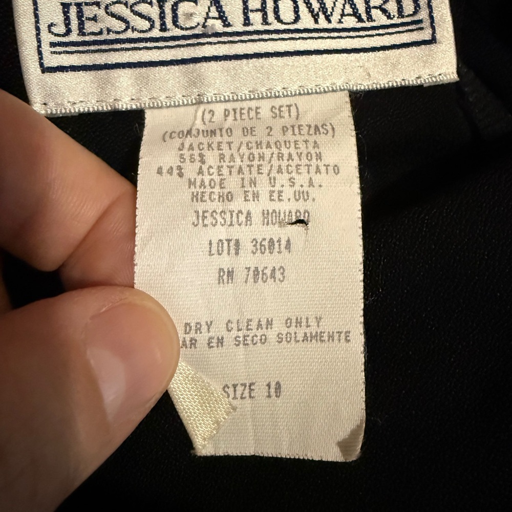 Vintage 1990’s Jessica Howard Blazer with Fuchsia Trim - Picture 7 of 8